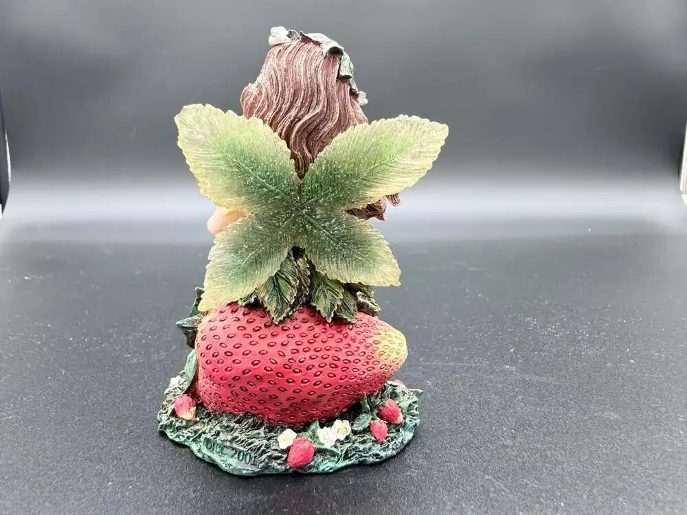 Boyds Bears‎ & Friends Faeriessence Berry Delight Fairy Figurine 36115